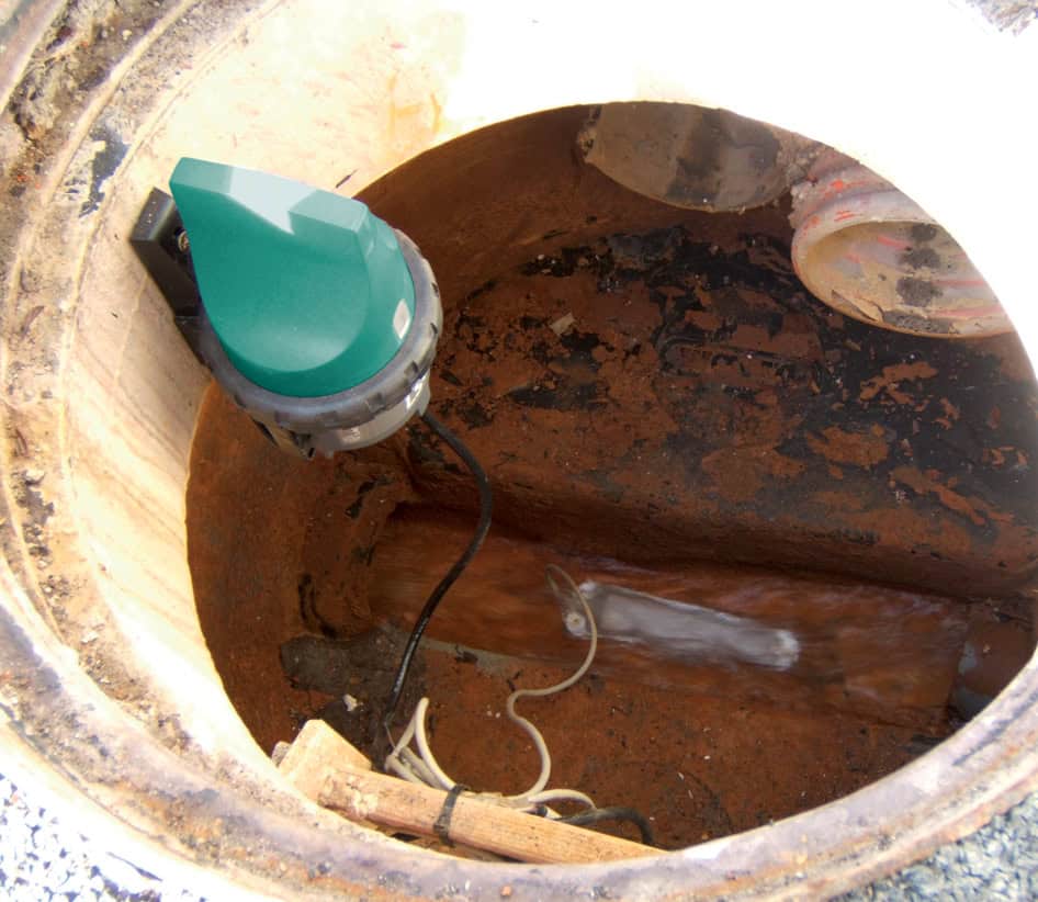 Measurement of effluents for the regulatory self-monitoring of wastewater networks