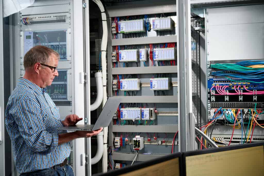 control cabinets construction